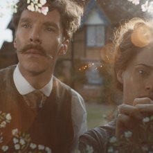 Il visionario mondo di Louis Wain: Benedict Cumberbatch e Claire Foy in una scena