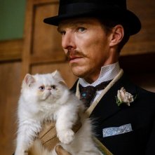 Il visionario mondo di Louis Wain: Benedict Cumberbatch insieme a un gatto