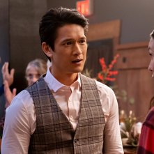 Love Hard: Harry Shum Jr. in una scena