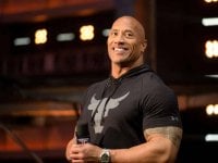 Dwayne Johnson assicura: 'Solo armi finte nei film e nelle serie di cui sono produttore'