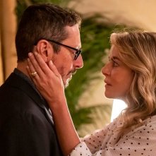 Per tutta la vita: Claudia Gerini e Luca Bizzarri in una scena del film