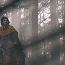 Sir Gawain e il Cavaliere Verde: Dev Patel durante una sequenza