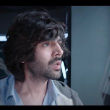 Dhamaka: Kartik Aaryan in una scena