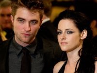 Twilight, Kristen Stewart commenta la relazione con Robert Pattinson: 'Eravamo giovani e stupidi'