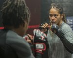 Bruised: l'allenatore di Halle Berry l'ha fatta 'implorare pietà' con la sua brutale routine di fitness