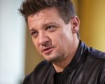 Jeremy Renner risponde alle accuse della sua ex moglie: “Sono solo bugie”