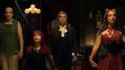 Una Famiglia Mostruosa - Clip 1