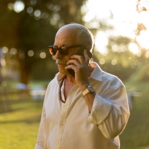 La festa silenziosa: Gerardo Romano in una scena del film