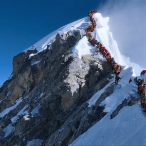 14 vette: scalate ai limiti del possibile, un'immagine