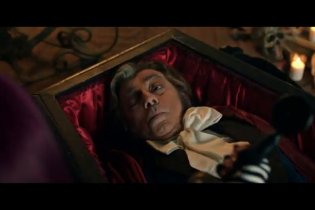 Una Famiglia Mostruosa - Clip Da Film - Mi Sono Fidanzato