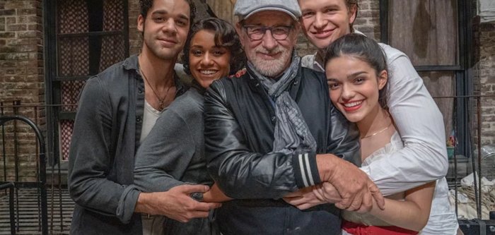 West Side Story: Steven Spielberg spiega i motivi per cui ha diretto il musical (VIDEO)