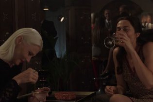 Trafficante Di Virus - Clip (1)