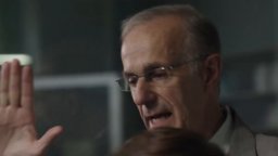 Trafficante Di Virus - Clip (3)