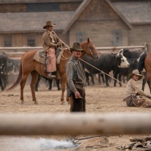 Il potere del cane: Benedict Cumberbatch in una scena del film