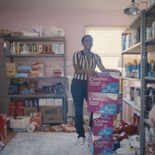 Qeenpins - Le regine del coupon: Kirby Howell-Baptiste in una scena