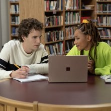 Caro Evan Hansen: Ben Platt e Amandla Stenberg in in una scena del film