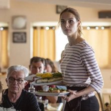 I Viziati: Camille Lou in una scena del film