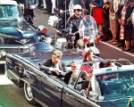 Oliver Stone e JFK: un caso riaperto in doppia versione