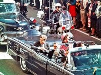 Oliver Stone e JFK: un caso riaperto in doppia versione