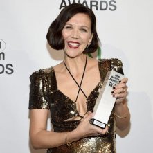 Gotham Awards 2021: la vincitrice Maggie Gyllenhall, regista di The Lost Daughter
