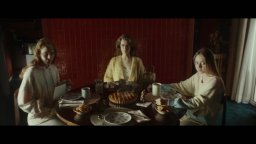 America Latina - Trailer