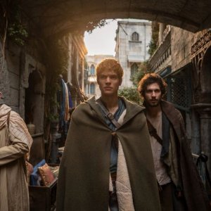 La ruota del tempo: Josha Stradowski in una scena del quinto episodio