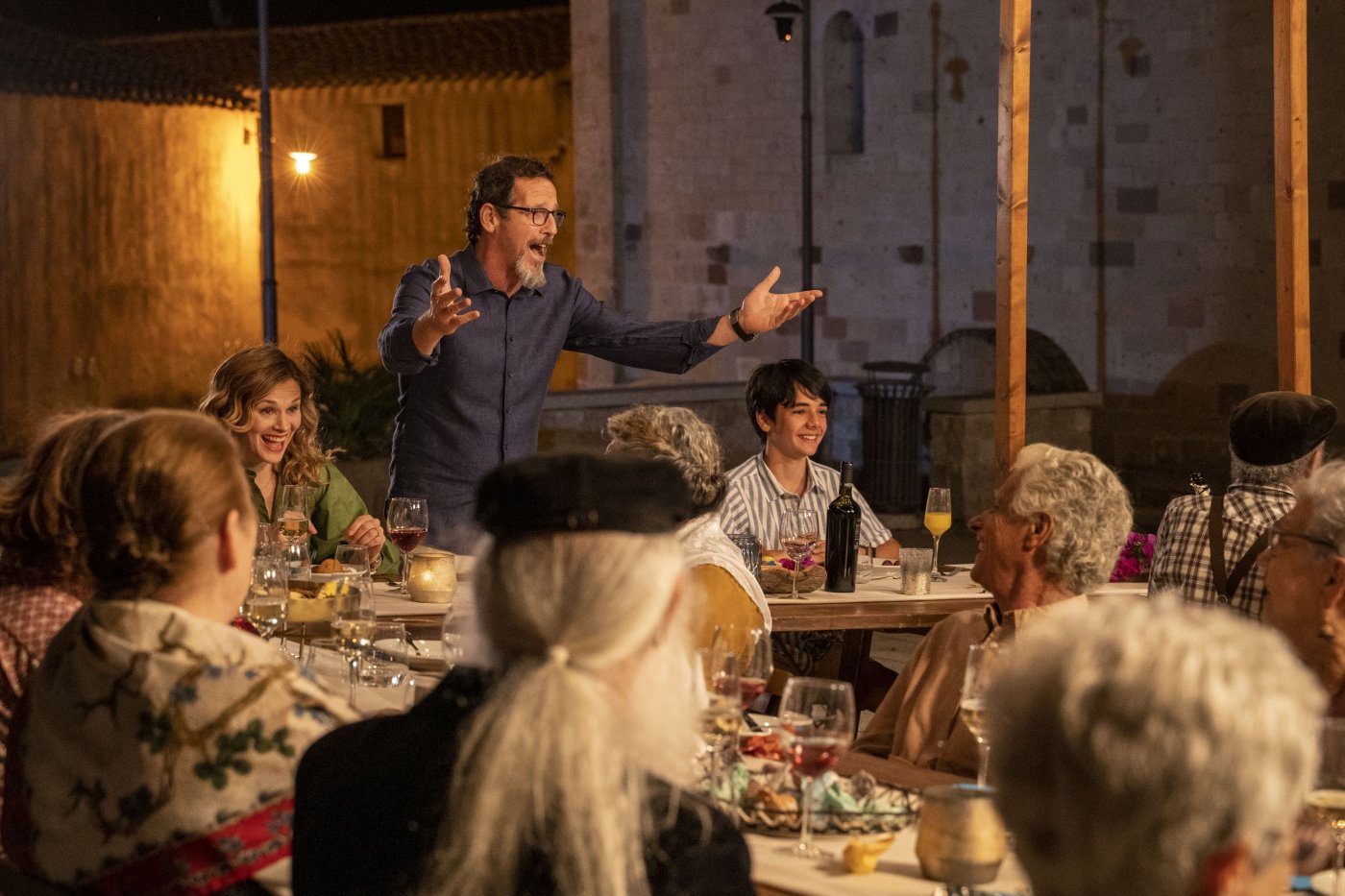 Mollo tutto e apro un chiringuito, la recensione Movieplayer.it