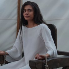 La ruota del tempo: Madeleine Madden nel quinto episodio