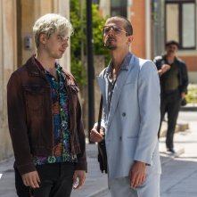 Cops 2 - Una banda di poliziotti: Guglielmo Poggi e Francesco Mandelli in una scena dal primo episodio