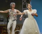 Carla: stasera su Rai1 in prima visione il film con Alessandra Mastronardi dedicato a Carla Fracci