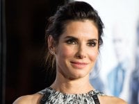 Sandra Bullock parla delle dimensioni di Ryan Reynolds e della scena di nudo di Ricatto d'amore