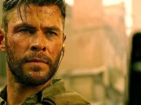 Extraction 2: Chris Hemsworth in azione in un mare di ghiaccio, le foto e il video dal set