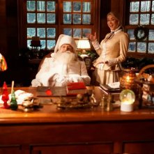 Chi ha incastrato Babbo Natale?: Christian De Sica e Diletta Leotta in una scena del film