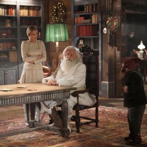 Chi ha incastrato Babbo Natale?: Christian De Sica e Diletta Leotta in un'immagine del film