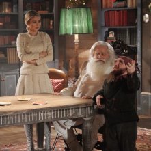 Chi ha incastrato Babbo Natale?: Christian De Sica, Leigh Gill e Diletta Leotta in una scena del film