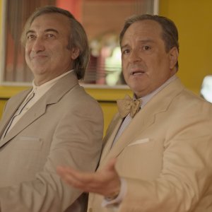 Sabato, domenica e lunedì: Tony Laudadio e Giampaolo Fabrizio in una scena del film