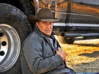 Yellowstone 4, la recensione: la famiglia Dutton al contrattacco, torna la serie per veri duri