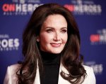J.K. Rowling: Lynda Carter risponde ai suoi tweet sulle persone trans