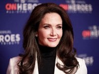 J.K. Rowling: Lynda Carter risponde ai suoi tweet sulle persone trans