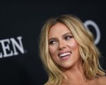 Scarlett Johansson rivela che cosa prova la figlia di 7 anni per il fratello appena nato