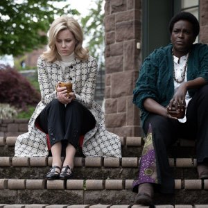 Call Jane: Elizabeth Banks e Wunmi Mosaku in una scena