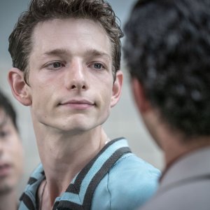 West Side Story: Mike Faist in una scena