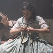 La Befana vien di notte 2 - Le origini: Zoe Massenti e Giulietta Rebeggiani in una scena del film