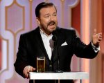 Ricky Gervais difende la satira contro le star: 'Pensate alle cose terribili su cui avrei potuto scherzare'