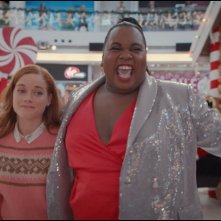 Lo straordinario Natale di Zoey: un numero musicale del film