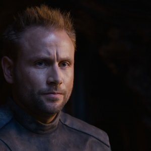 Matrix Resurrections: Max Riemelt in una scena del film