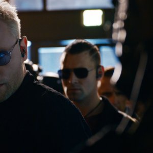 Matrix Resurrections: Max Riemelt durante una scena del film