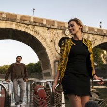 Lasciarsi un giorno a Roma: Marta Nieto con Edoardo Leo in una scena del film