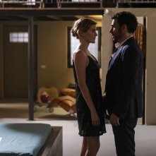 Lasciarsi un giorno a Roma: Edoardo Leo e Marta Nieto in una scena romantica