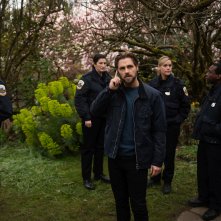 Brazen: Sam Page durante una scena del film